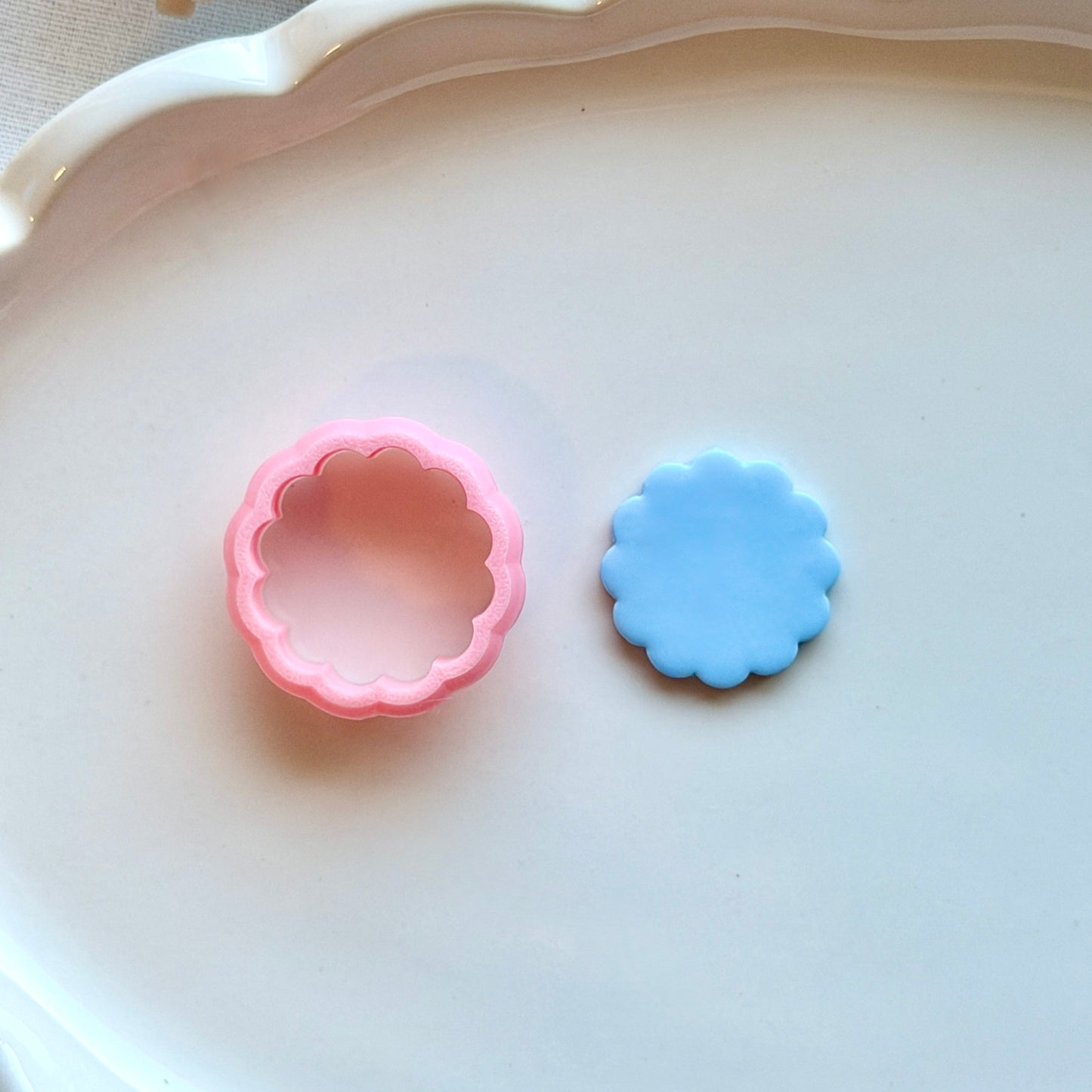 Scalloped Circle Clay Cutter | Ultra-Sharp 0.2mm Blade, PLA+ Polymer Clay Tool
